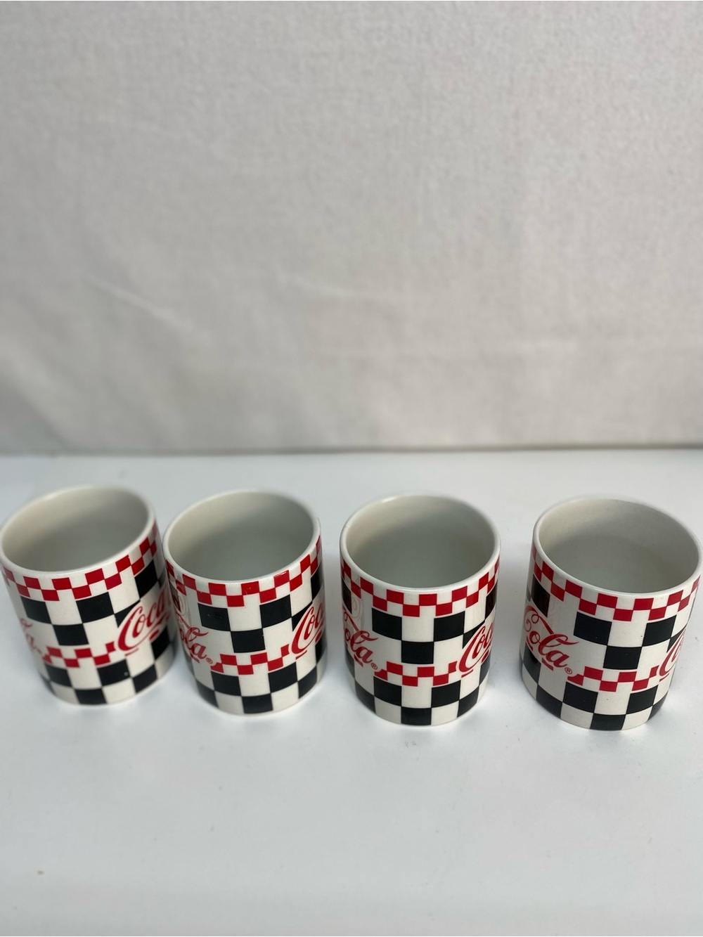 Gibson Coca-Cola Checkerboard Mugs Cups Set of 4 Vintage 1996 Red White Black - Picture 6 of 16